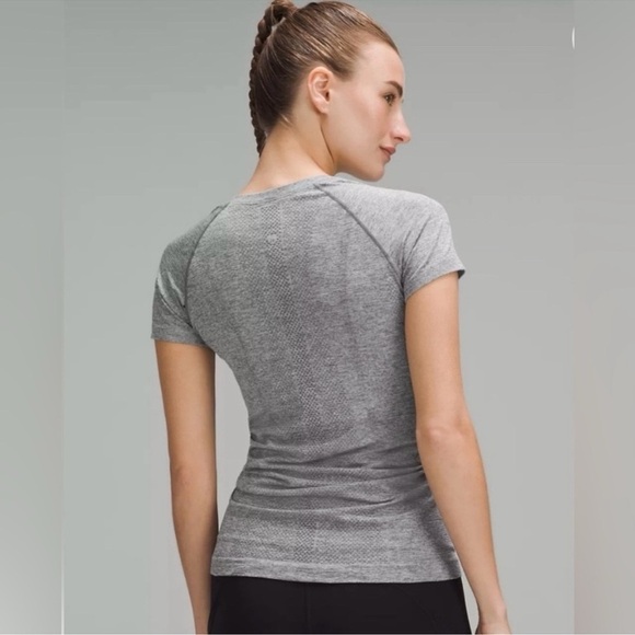 Lululemon Swiftly Tech 2.0 Short Sleeve Shirt Slate Gray Size 14 NWT - Picture 2 of 12